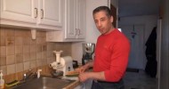 Juicing with Peter Liciaga – Banana Papaya Cantaloupe